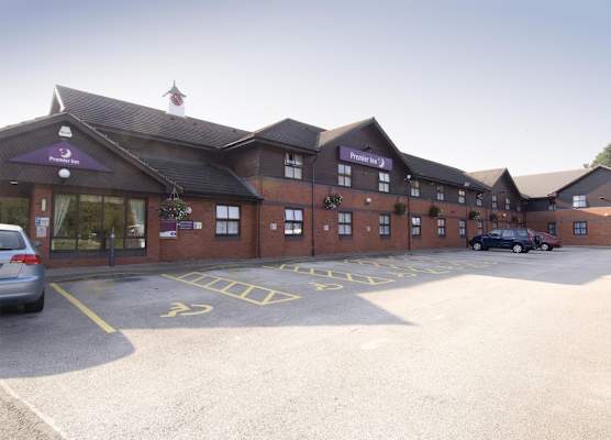 Premier Inn Birmingham Oldbury - M5 Jct2 1