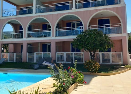 Résidence Villa Romana avec Piscine et Jacuzzi 1