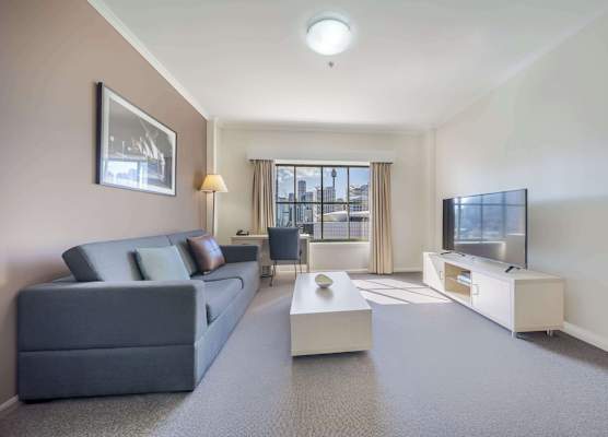 Oaks Sydney Goldsbrough Suites 1