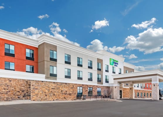 Holiday Inn Express & Suites TRINIDAD by IHG 1