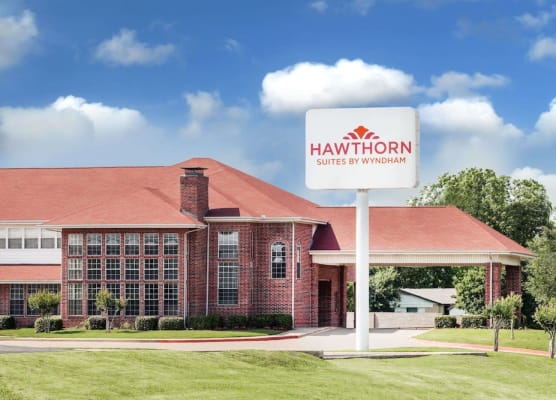 Hawthorn Suites Irving DFW South 1