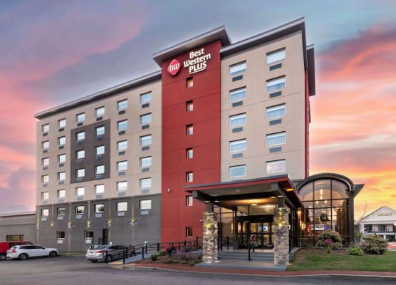 Best Western Plus Landmark Inn 1