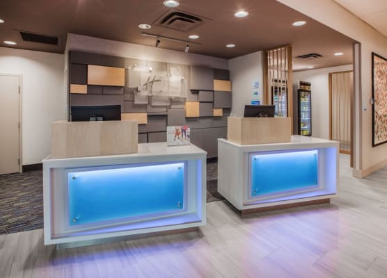 Holiday Inn Express & Suites BELOIT by IHG 1