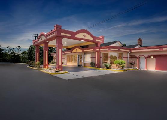 Americas Best Value Inn & Suites Williamstown 1