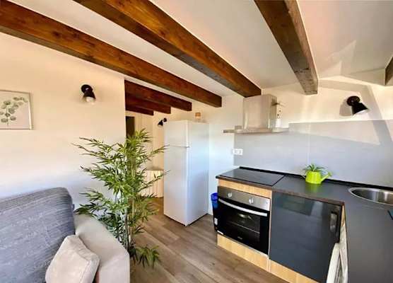 Apartamentos via street 3000 1