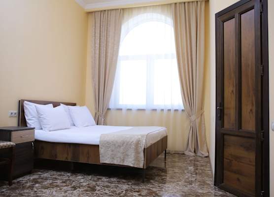 Red Hotel Yerevan Center 1