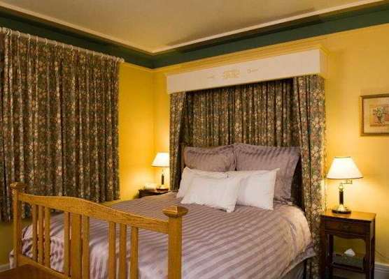 Abigail's Hotel 1