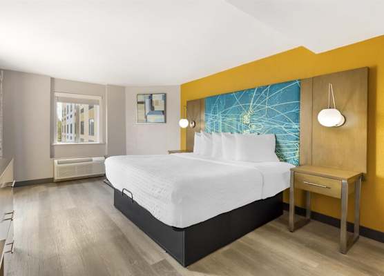Best Western Plus Raleigh Crabtree Valley Hotel 1