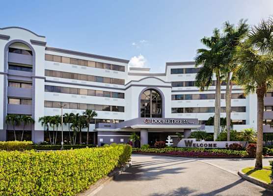 DoubleTree by Hilton West Palm Beach Airport 1