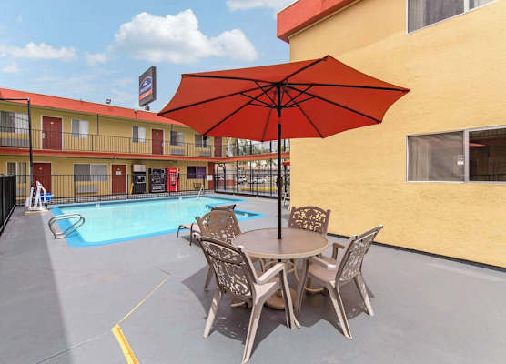 Howard Johnson Suites by Wyndham San Diego Chula Vista BayFront 1