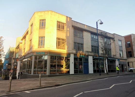Cwtsh Hostel Central Swansea, Social & Modern, Near Train Station 1