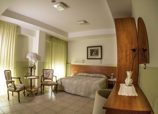 Tourist Hotel 1