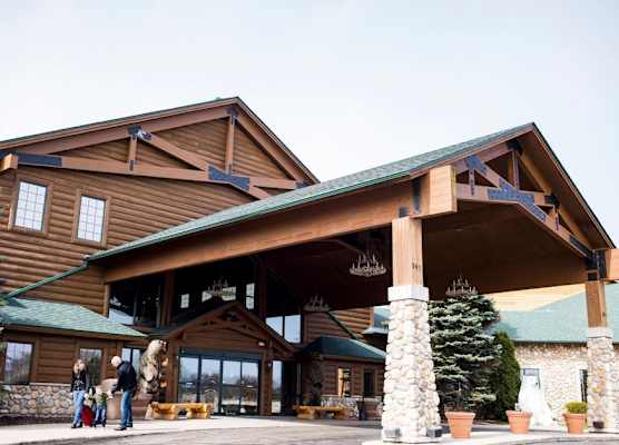Tundra Lodge 1