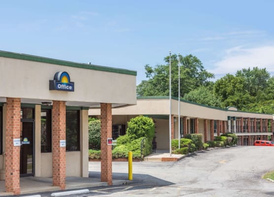 Days Inn by Wyndham Bedford 1