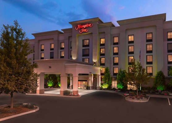 Hampton Inn Springfield South Enfield 1