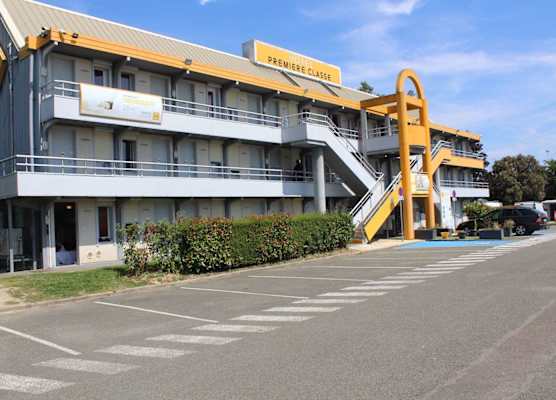 Premiere Classe Saint Quentin En Yvelines - Elancourt 1