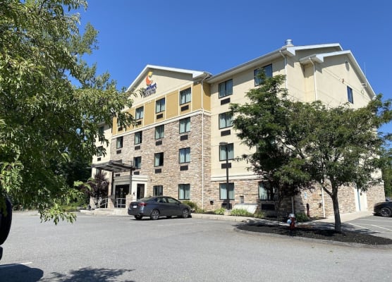 Comfort Inn & Suites Brattleboro I-91 1