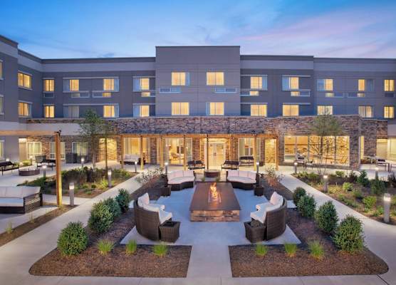 Courtyard by Marriott Wayne Fairfield 1