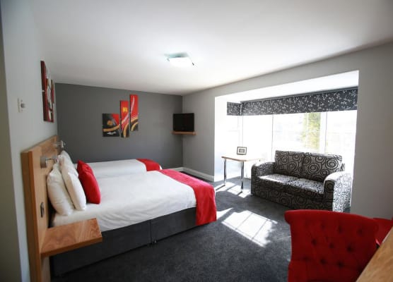 Hillgrove Hotel, Leisure & Spa 1