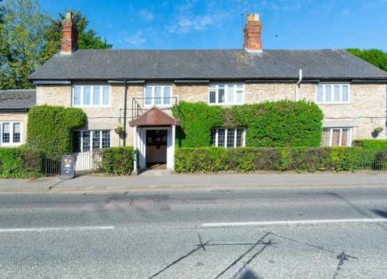 Jersey Arms Hotel Bicester 1