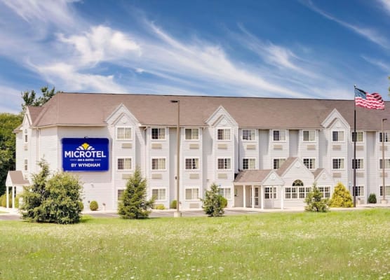 Microtel Inn & Suites by Wyndham Hagerstown by I-81 1