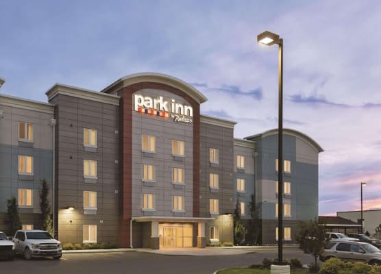 Park Inn by Radisson, Calgary Airport North, AB 1