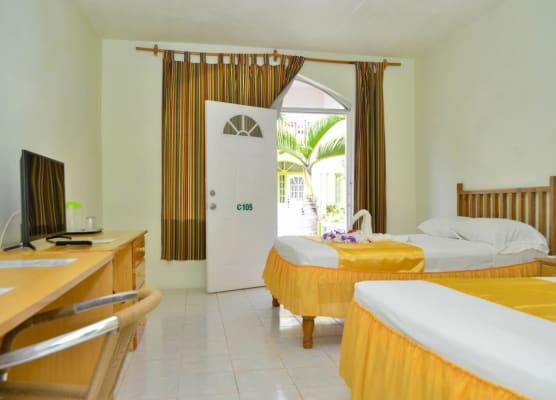 Fun Holiday Beach Resort 1