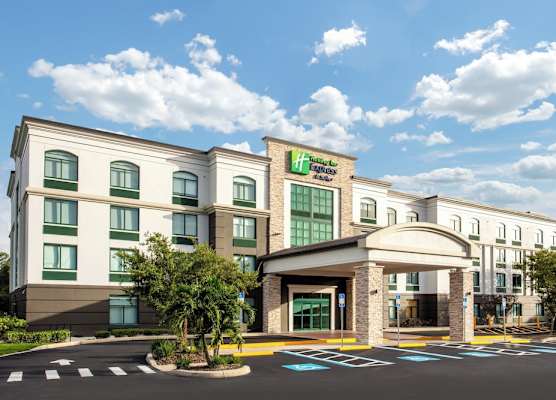 Holiday Inn Express & Suites BRADENTON EAST-LAKEWOOD RANCH by IHG 1