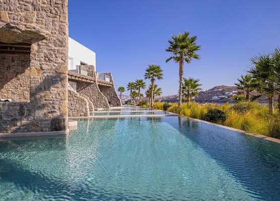 Aeonic Suites and Spa 1