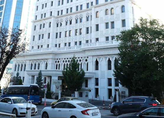 Meyra Palace 1