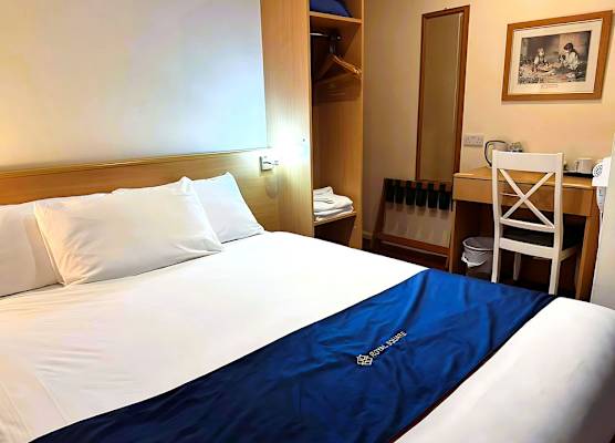 Royal Square Hotel - NEC & Birmingham Airport 1