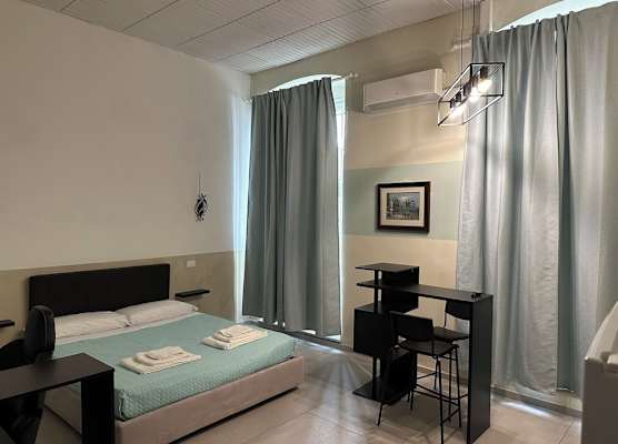 Station Apartment East 1