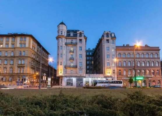 East City Budapest 1
