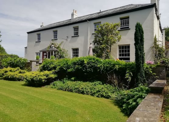 Buckley Farmhouse Bed and Breakfast 1