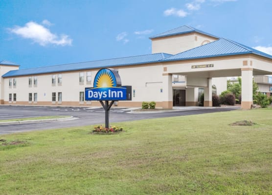 Days Inn by Wyndham Selma 1
