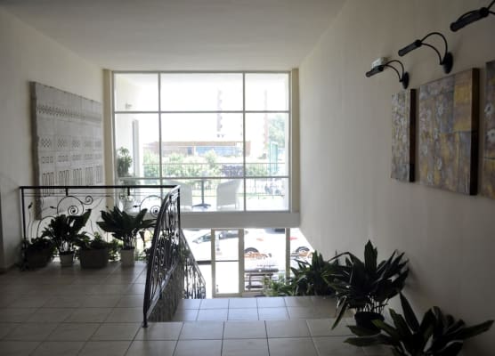 Lotus Family Hotel - Free Parking 1
