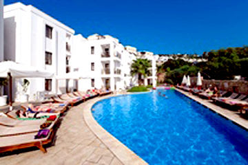 Costa Queen Resort 1