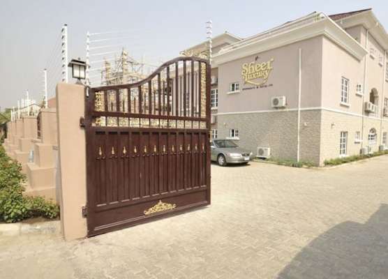 Sheer Luxury Apartments and Suites 1