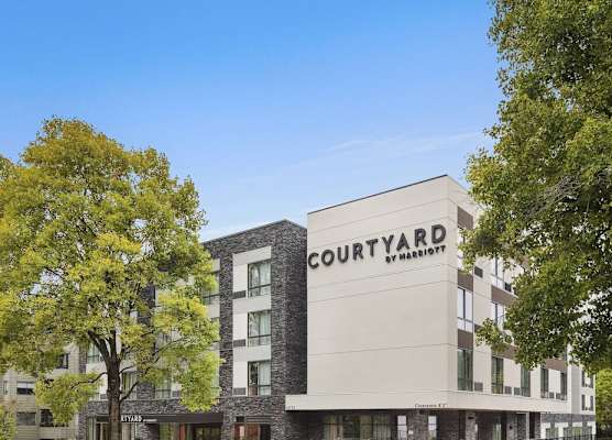 Courtyard by Marriott Seattle Northgate 1