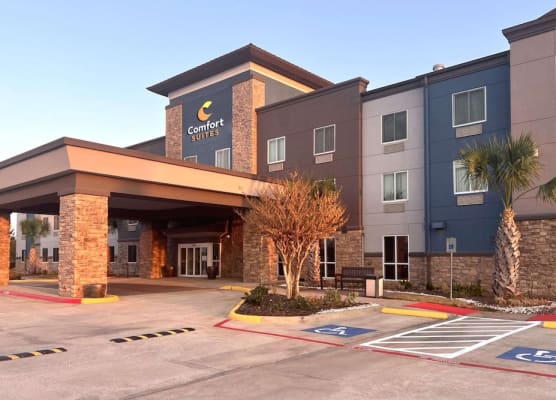 Comfort Suites Seabrook - Kemah 1