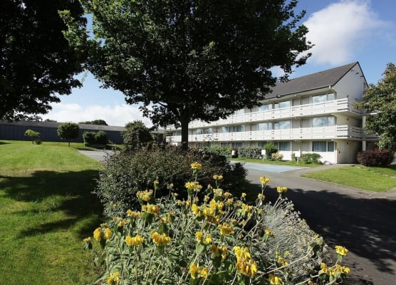 Brit Hôtel Dinan - Taden 1