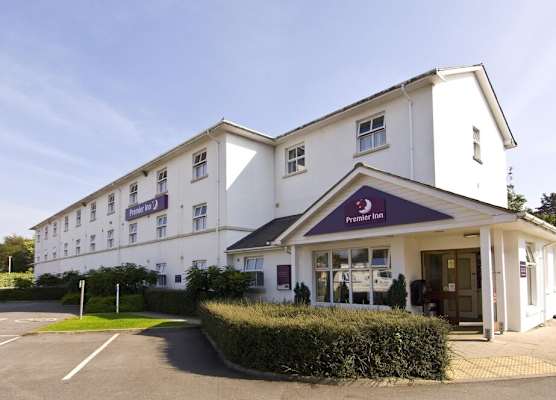 Premier Inn Cheltenham Central - West/A40 1