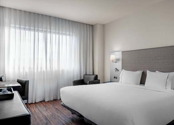 AC Hotel Gijón by Marriott 1