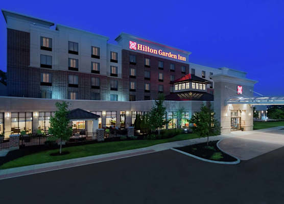 Hilton Garden Inn Akron 1