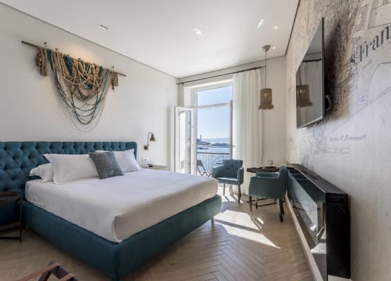 Seaview Luxury Retreat 1
