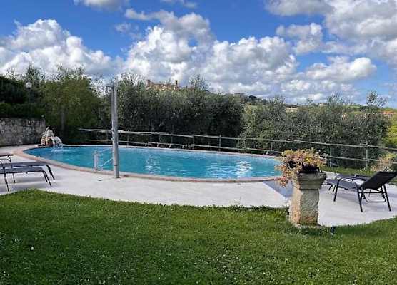 Poggio Baroni Agriturismo 1