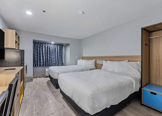 Day Inn by Wyndham San Antonio Downtown 1