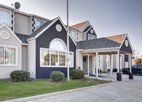 Rodeway Inn & Suites Lewisville I-35 1