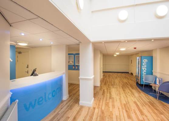 Travelodge Perth Central 1
