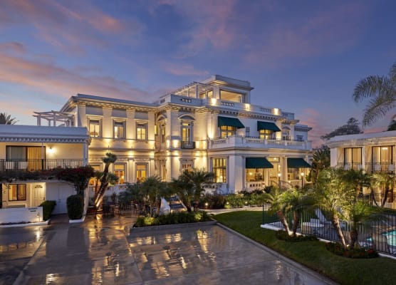 Glorietta Bay Inn 1